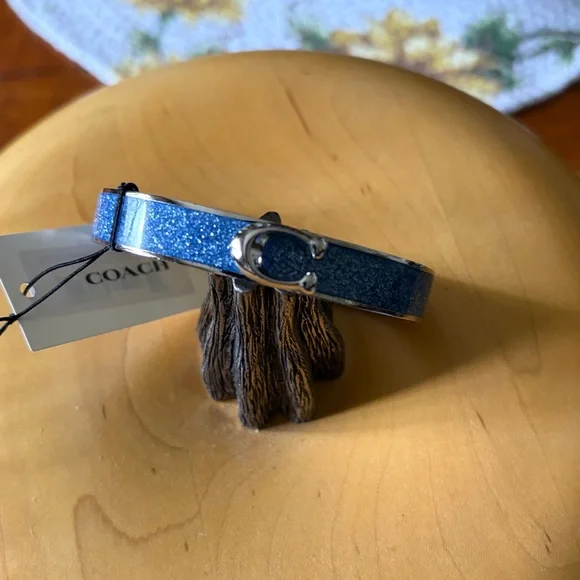 NWT COACH Hinged Bangle Bracelet - Picture 3 of 6